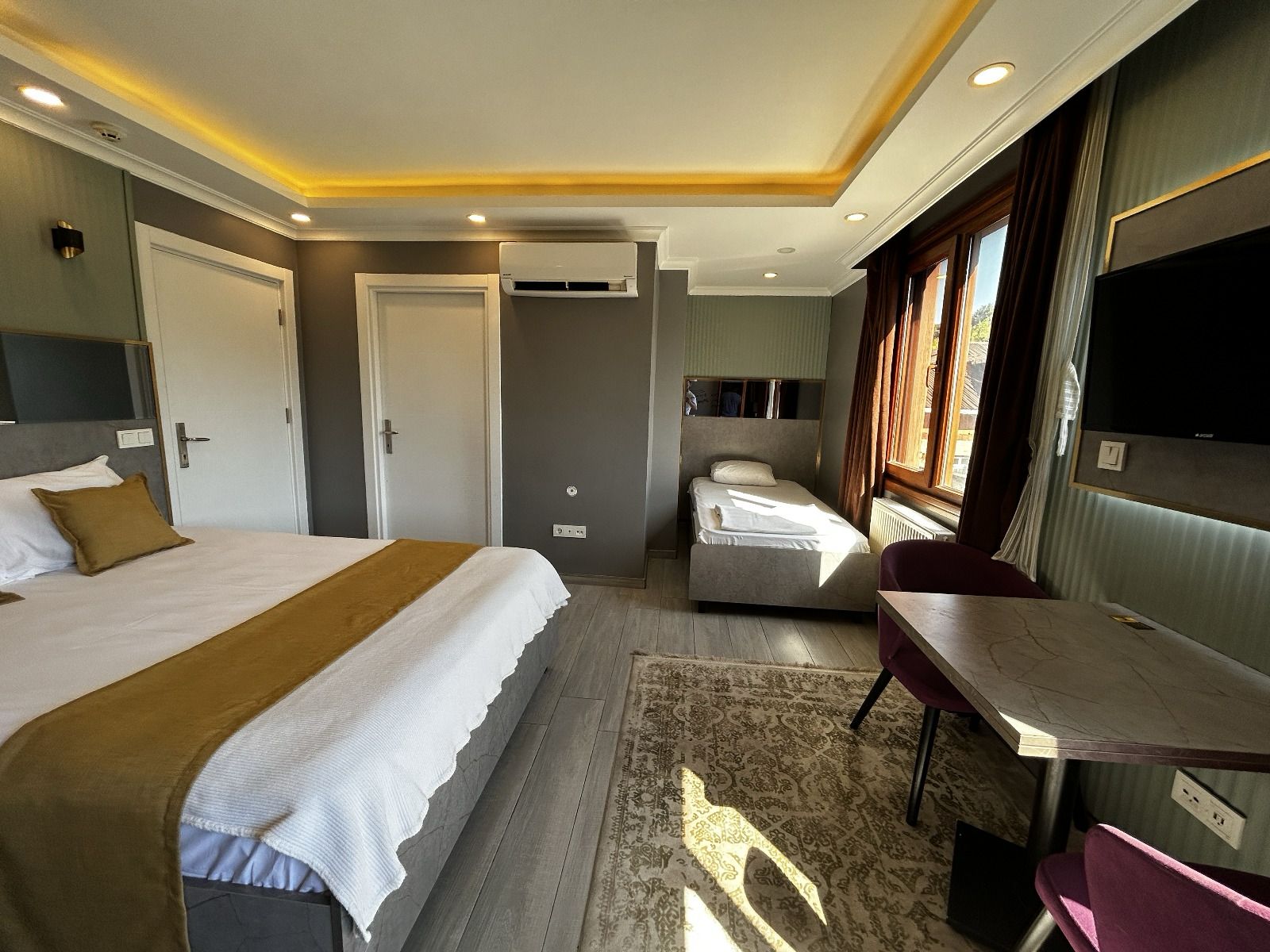 Üsküdar Suit - Superior Oda, Daha geniş ve lüks konfor sunan oda